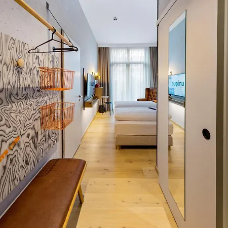 Unique By Atlantic 3*