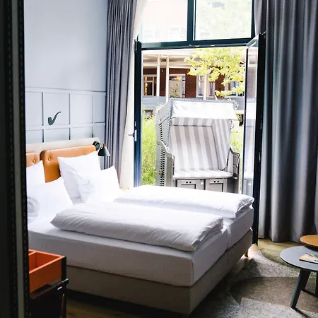 Unique By Atlantic 3*